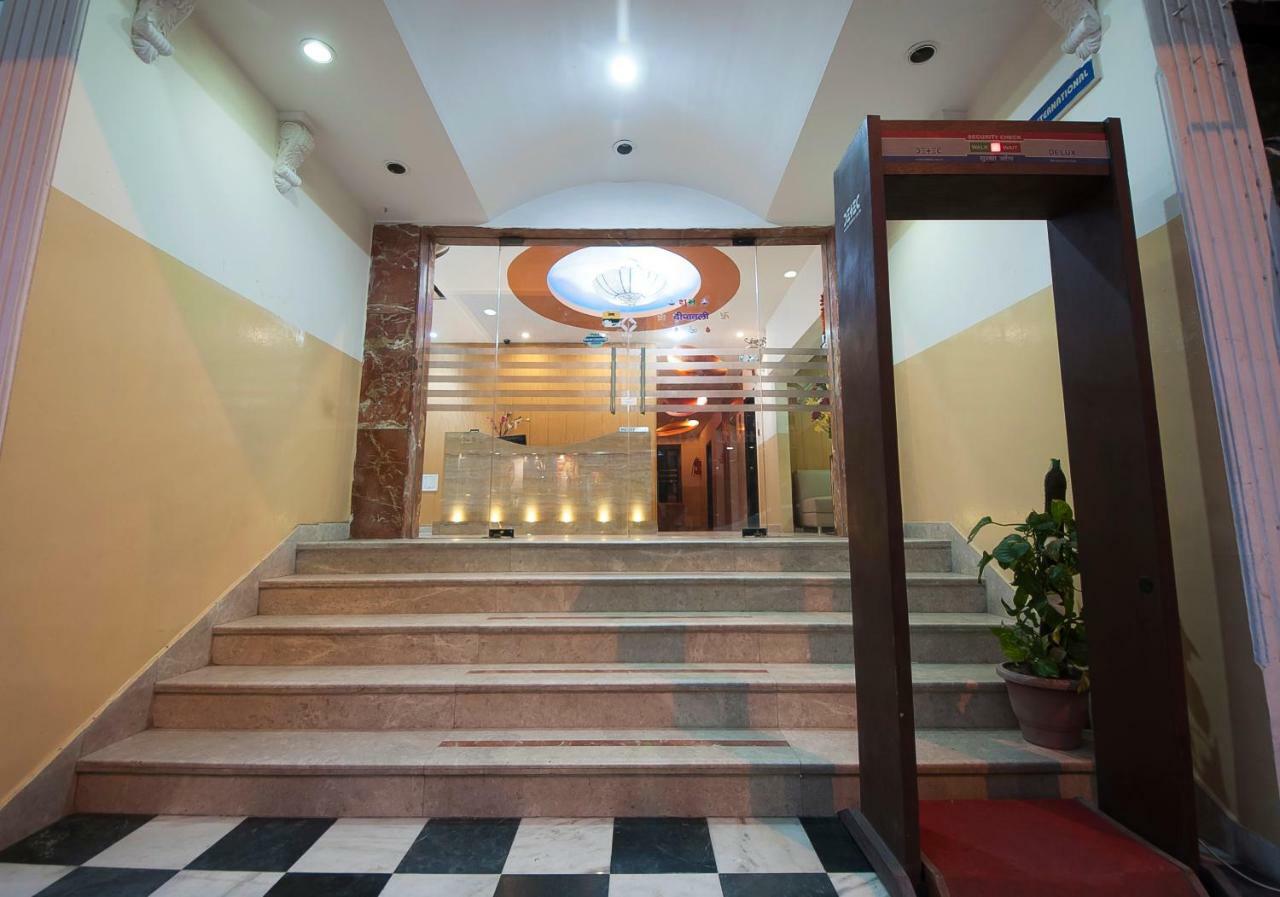Hotel Apra Inn ニューデリー エクステリア 写真