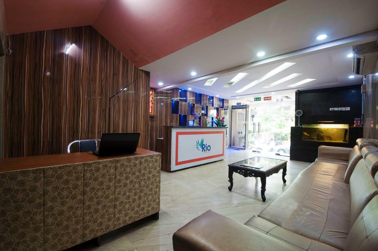Hotel Apra Inn ニューデリー エクステリア 写真